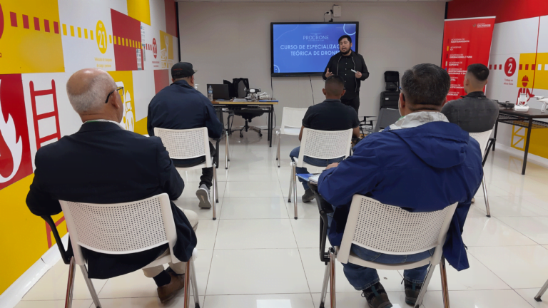 ¿Es importante realizar un curso sobre el uso de drones?